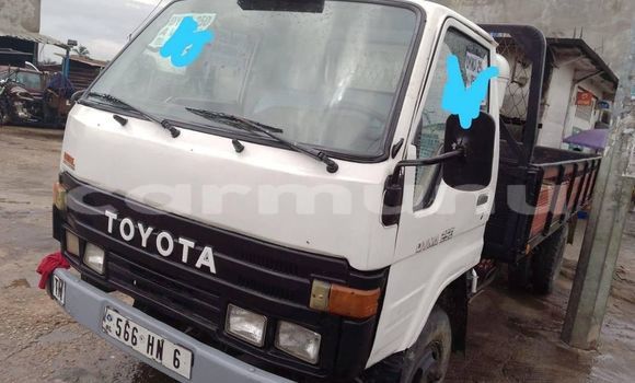 Acheter Occasion Voiture Toyota Dyna Blanc à Pointe–Noire, Région du Kouilou Acheter Occasion Voiture Toyota Dyna Blanc à Pointe–Noire, Région du Kouilou