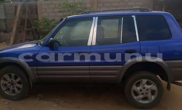 Acheter Occasion Voiture Toyota RAV4 Bleu à Pointe–Noire, Région du Kouilou Acheter Occasion Voiture Toyota RAV4 Bleu à Pointe–Noire, Région du Kouilou