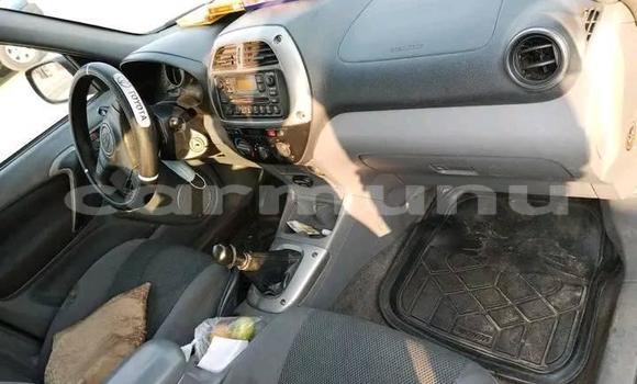 Acheter Occasion Voiture Toyota RAV4 Noir à Pointe–Noire, Région du Kouilou Acheter Occasion Voiture Toyota RAV4 Noir à Pointe–Noire, Région du Kouilou