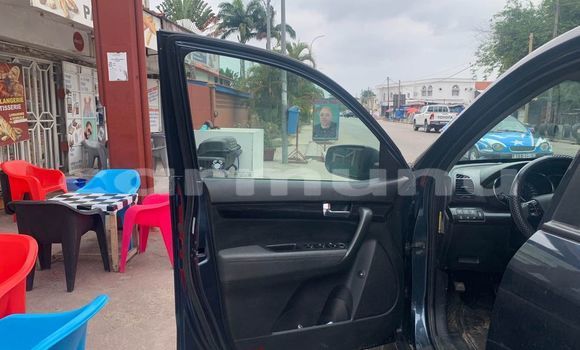 Buy Used Kia Sorento Blue Car in Black Point in Kouilou region Buy Used Kia Sorento Blue Car in Black Point in Kouilou region