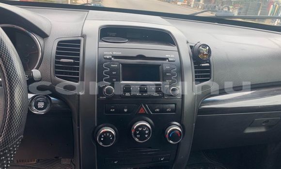 Buy Used Kia Sorento Blue Car in Black Point in Kouilou region Buy Used Kia Sorento Blue Car in Black Point in Kouilou region