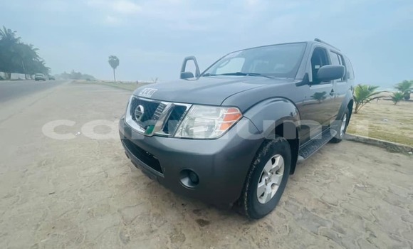 Buy Used Nissan Pathfinder Black Car in Black Point in Kouilou region Buy Used Nissan Pathfinder Black Car in Black Point in Kouilou region