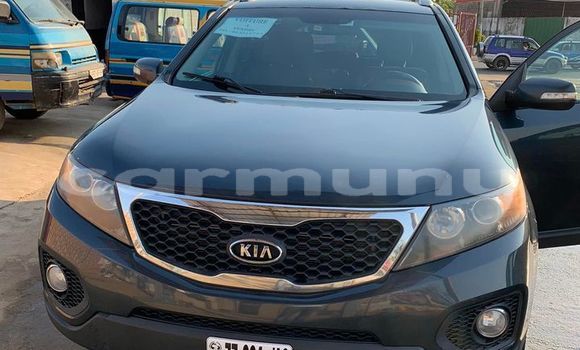 Buy Used Kia Sorento Blue Car in Black Point in Kouilou region Buy Used Kia Sorento Blue Car in Black Point in Kouilou region