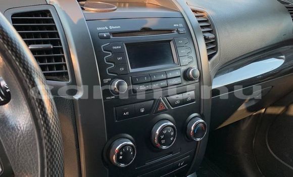 Buy Used Kia Sorento Blue Car in Black Point in Kouilou region Buy Used Kia Sorento Blue Car in Black Point in Kouilou region