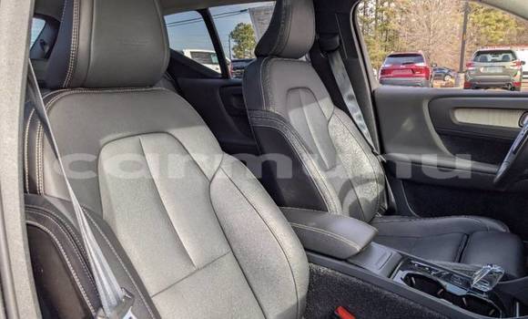 Buy Import Volvo XC40 Silver Car in Brazzaville in Municipality of Brazzaville Buy Import Volvo XC40 Silver Car in Brazzaville in Municipality of Brazzaville