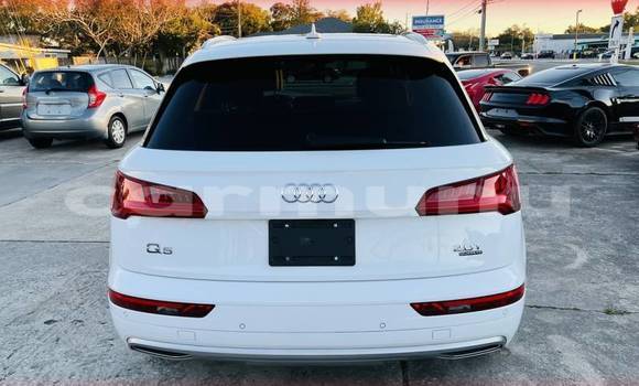 Acheter Import Voiture Audi Q5 Blanc à Kinkala, Pool Acheter Import Voiture Audi Q5 Blanc à Kinkala, Pool