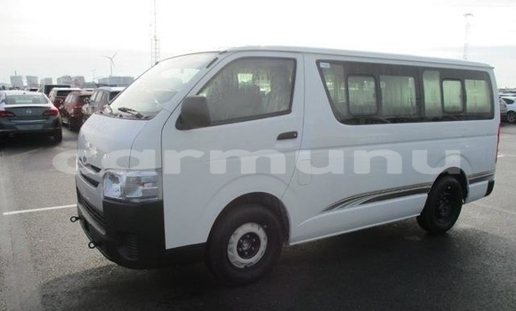 Buy Import Toyota HiAce White Truck in Brazzaville in Municipality of Brazzaville Buy Import Toyota HiAce White Truck in Brazzaville in Municipality of Brazzaville