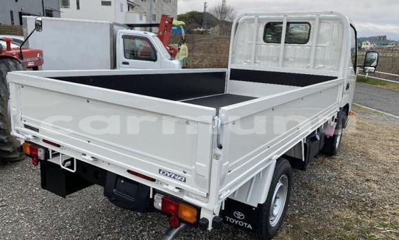 Acheter Occasion Utilitaire Toyota Dyna Blanc à Import - Dubai, Région de la Bouenza Acheter Occasion Utilitaire Toyota Dyna Blanc à Import - Dubai, Région de la Bouenza