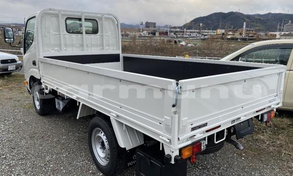 Acheter Occasion Utilitaire Toyota Dyna Blanc à Import - Dubai, Région de la Bouenza Acheter Occasion Utilitaire Toyota Dyna Blanc à Import - Dubai, Région de la Bouenza