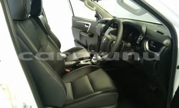 Acheter Occasion Voiture Toyota Fortuner Blanc à Import - Dubai, Région de la Bouenza Acheter Occasion Voiture Toyota Fortuner Blanc à Import - Dubai, Région de la Bouenza