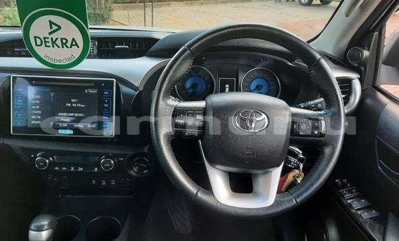 Acheter Occasion Voiture Toyota Hilux Blanc à Import - Dubai, Région de la Bouenza Acheter Occasion Voiture Toyota Hilux Blanc à Import - Dubai, Région de la Bouenza