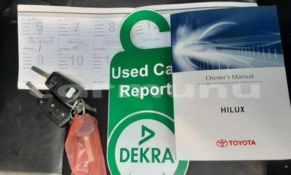 Acheter Occasion Voiture Toyota Hilux Blanc à Import - Dubai, Région de la Bouenza Acheter Occasion Voiture Toyota Hilux Blanc à Import - Dubai, Région de la Bouenza