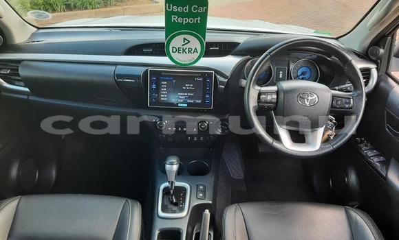 Acheter Occasion Voiture Toyota Hilux Blanc à Import - Dubai, Région de la Bouenza Acheter Occasion Voiture Toyota Hilux Blanc à Import - Dubai, Région de la Bouenza