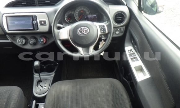 Acheter Occasion Voiture Toyota Vitz Autre à Import - Dubai, Région de la Bouenza Acheter Occasion Voiture Toyota Vitz Autre à Import - Dubai, Région de la Bouenza