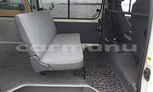 Acheter Occasion Voiture Toyota Hiace Blanc à Import - Dubai, Région de la Bouenza Acheter Occasion Voiture Toyota Hiace Blanc à Import - Dubai, Région de la Bouenza