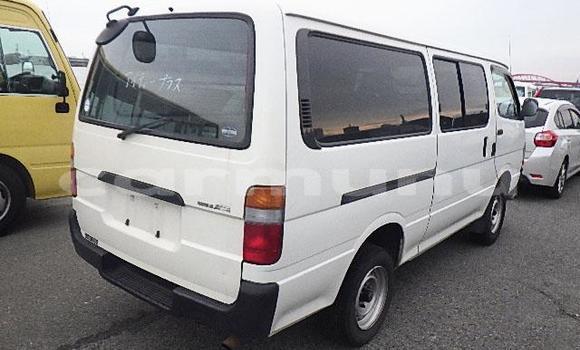 Acheter Occasion Voiture Toyota Hiace Blanc à Import - Dubai, Région de la Bouenza Acheter Occasion Voiture Toyota Hiace Blanc à Import - Dubai, Région de la Bouenza