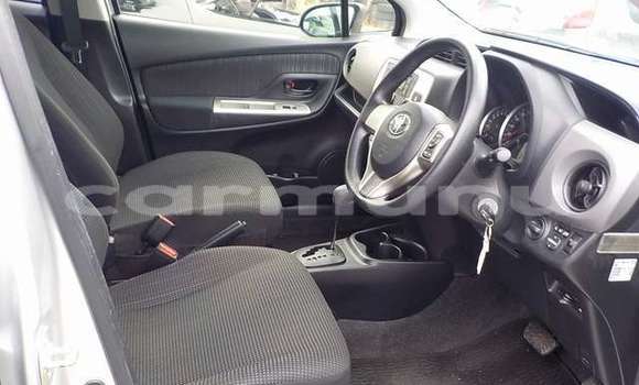 Buy Used Toyota Vitz Silver Car in Import - Dubai in Region of Bouenza Buy Used Toyota Vitz Silver Car in Import - Dubai in Region of Bouenza