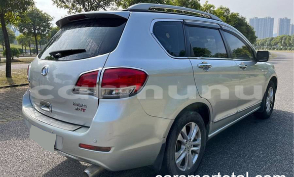 Buy Used Haval H6 Silver Car in Dolisie in Niari Region Buy Used Haval H6 Silver Car in Dolisie in Niari Region