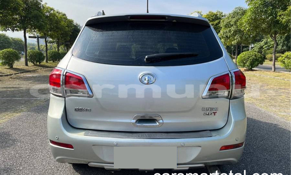 Buy Used Haval H6 Silver Car in Dolisie in Niari Region Buy Used Haval H6 Silver Car in Dolisie in Niari Region