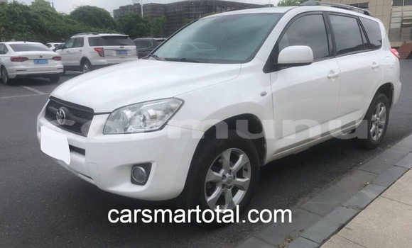 Buy Used Toyota RAV4 White Car in Impfondo in Likouala Buy Used Toyota RAV4 White Car in Impfondo in Likouala