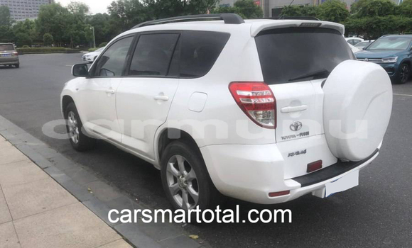 Buy Used Toyota RAV4 White Car in Impfondo in Likouala Buy Used Toyota RAV4 White Car in Impfondo in Likouala