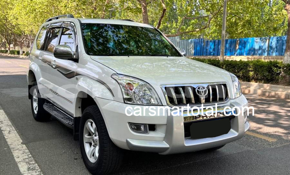 Buy Used Toyota Prado White Car in Loango in Kouilou region Buy Used Toyota Prado White Car in Loango in Kouilou region