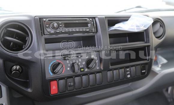 Buy New Hino 714 White Truck in Import - Dubai in Region of Bouenza Buy New Hino 714 White Truck in Import - Dubai in Region of Bouenza