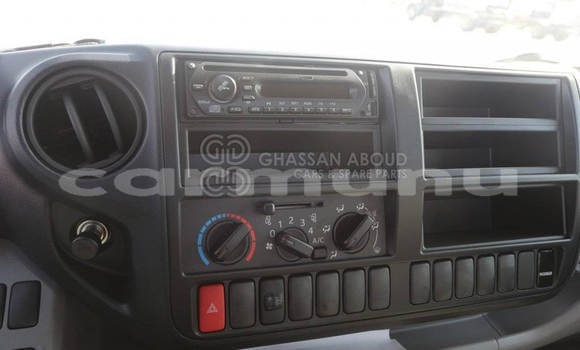 Buy New Hino 916 White Truck in Import - Dubai in Region of Bouenza Buy New Hino 916 White Truck in Import - Dubai in Region of Bouenza