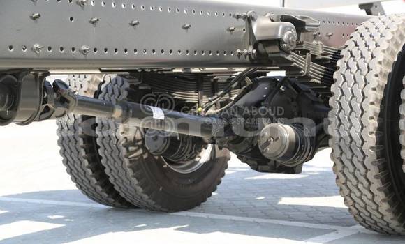 Buy New Hino GH White Truck in Import - Dubai in Region of Bouenza Buy New Hino GH White Truck in Import - Dubai in Region of Bouenza