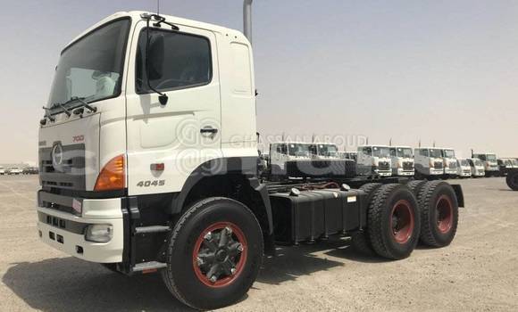 Buy New Hino SV White Truck in Import - Dubai in Region of Bouenza Buy New Hino SV White Truck in Import - Dubai in Region of Bouenza