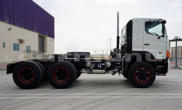 Buy New Hino SV White Truck in Import - Dubai in Region of Bouenza Buy New Hino SV White Truck in Import - Dubai in Region of Bouenza