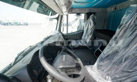 Buy New Iveco Trakker White Truck in Import - Dubai in Region of Bouenza Buy New Iveco Trakker White Truck in Import - Dubai in Region of Bouenza