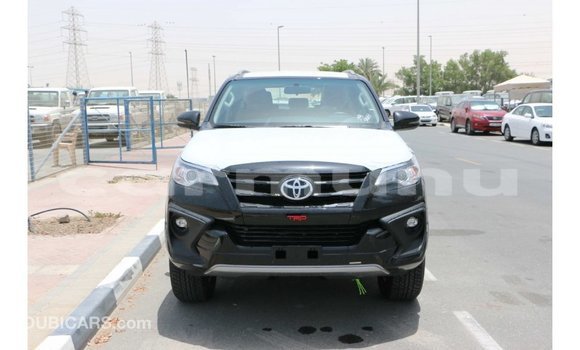 Buy Import Toyota Fortuner Black Car in Import - Dubai in Region of Bouenza Buy Import Toyota Fortuner Black Car in Import - Dubai in Region of Bouenza
