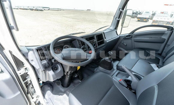 Buy New Isuzu NPR 85H White Truck in Import - Dubai in Region of Bouenza Buy New Isuzu NPR 85H White Truck in Import - Dubai in Region of Bouenza