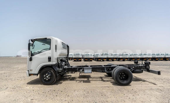 Buy New Isuzu NPR 85H White Truck in Import - Dubai in Region of Bouenza Buy New Isuzu NPR 85H White Truck in Import - Dubai in Region of Bouenza