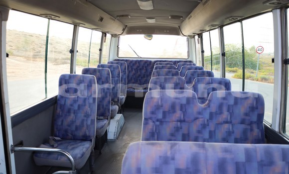 Acheter Import Voiture Nissan Urvan Autre à Import - Dubai, Région de la Bouenza Acheter Import Voiture Nissan Urvan Autre à Import - Dubai, Région de la Bouenza