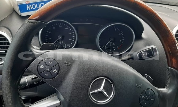 Buy Used Mercedes-Benz ML–Class Blue Car in Brazzaville in Municipality of Brazzaville Buy Used Mercedes-Benz ML–Class Blue Car in Brazzaville in Municipality of Brazzaville