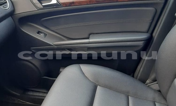 Buy Used Mercedes-Benz ML–Class Blue Car in Brazzaville in Municipality of Brazzaville Buy Used Mercedes-Benz ML–Class Blue Car in Brazzaville in Municipality of Brazzaville
