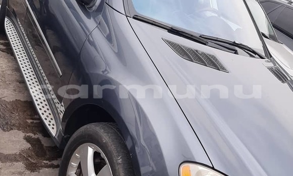 Buy Used Mercedes-Benz ML–Class Blue Car in Brazzaville in Municipality of Brazzaville Buy Used Mercedes-Benz ML–Class Blue Car in Brazzaville in Municipality of Brazzaville