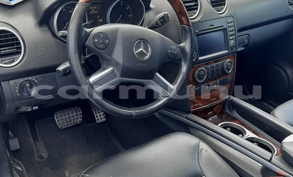 Buy Used Mercedes-Benz ML–Class Blue Car in Brazzaville in Municipality of Brazzaville Buy Used Mercedes-Benz ML–Class Blue Car in Brazzaville in Municipality of Brazzaville