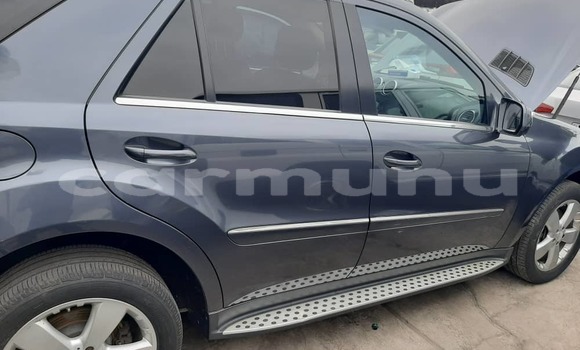 Buy Used Mercedes-Benz ML–Class Blue Car in Brazzaville in Municipality of Brazzaville Buy Used Mercedes-Benz ML–Class Blue Car in Brazzaville in Municipality of Brazzaville