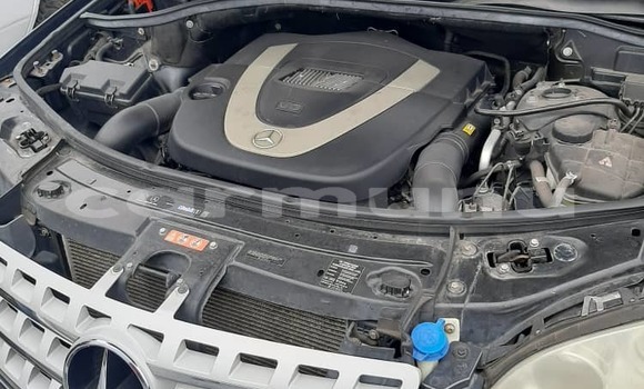 Buy Used Mercedes-Benz ML–Class Blue Car in Brazzaville in Municipality of Brazzaville Buy Used Mercedes-Benz ML–Class Blue Car in Brazzaville in Municipality of Brazzaville