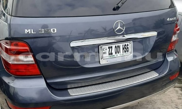Buy Used Mercedes-Benz ML–Class Blue Car in Brazzaville in Municipality of Brazzaville Buy Used Mercedes-Benz ML–Class Blue Car in Brazzaville in Municipality of Brazzaville