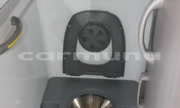 Acheter Occasion Utilitaire Mercedes‒Benz Truck Blanc à Import - Dubai, Région de la Bouenza Acheter Occasion Utilitaire Mercedes‒Benz Truck Blanc à Import - Dubai, Région de la Bouenza