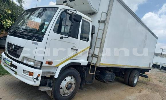 Acheter Occasion Utilitaire Nissan UD Autre à Import - Dubai, Région de la Bouenza Acheter Occasion Utilitaire Nissan UD Autre à Import - Dubai, Région de la Bouenza