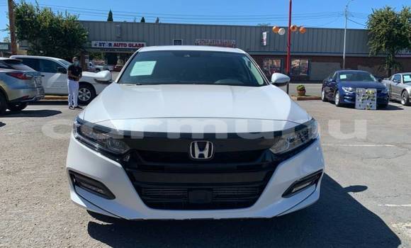 Buy Import Honda Accord White Car in Brazzaville in Municipality of Brazzaville Buy Import Honda Accord White Car in Brazzaville in Municipality of Brazzaville