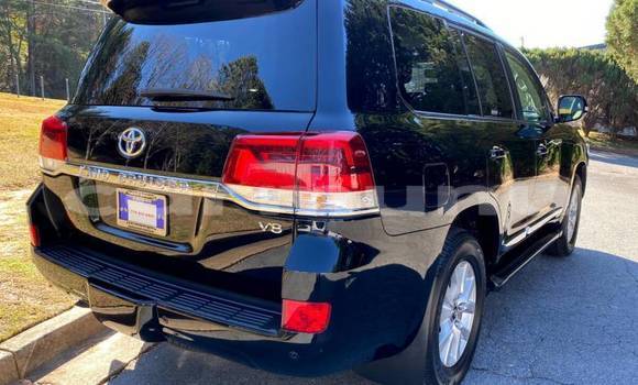 Acheter Import Voiture Toyota Land Cruiser Noir à Pointe–Noire, Région du Kouilou Acheter Import Voiture Toyota Land Cruiser Noir à Pointe–Noire, Région du Kouilou