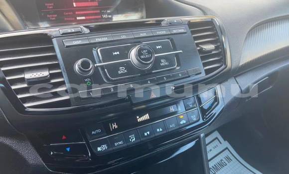 Buy Import Honda Accord White Car in Madingou in Region of Bouenza Buy Import Honda Accord White Car in Madingou in Region of Bouenza