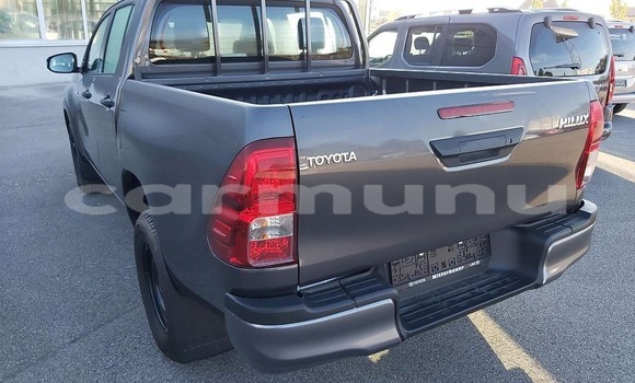 Buy Import Toyota Hilux Silver Car in Black Point in Kouilou region Buy Import Toyota Hilux Silver Car in Black Point in Kouilou region