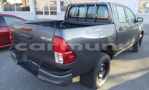 Buy Import Toyota Hilux Silver Car in Black Point in Kouilou region Buy Import Toyota Hilux Silver Car in Black Point in Kouilou region